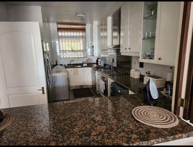 3 BEDROOM APARTMENT FOR SALE IN MUSGRAVE